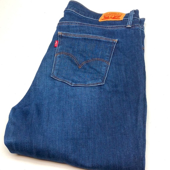 Levi's Denim - LIKE NEW LEVI SLIMMING SKINNY JEANS 32x31 PREMIUM STRETCH DENIM ❤️